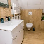 Ciwers Z Balia W Ogrodzie Na Wylacznosc Апартаменты