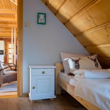 Ciwers Z Balia W Ogrodzie Na Wylacznosc 아파트